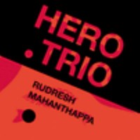 Omslagsbild: Hero trio av 