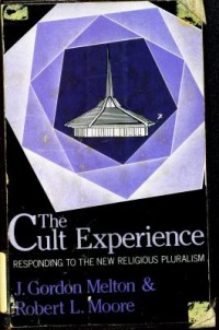 Omslagsbild: The cult experience av 