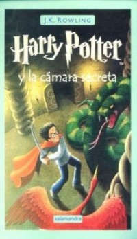 Omslagsbild: Harry Potter y la cámara secreta av 